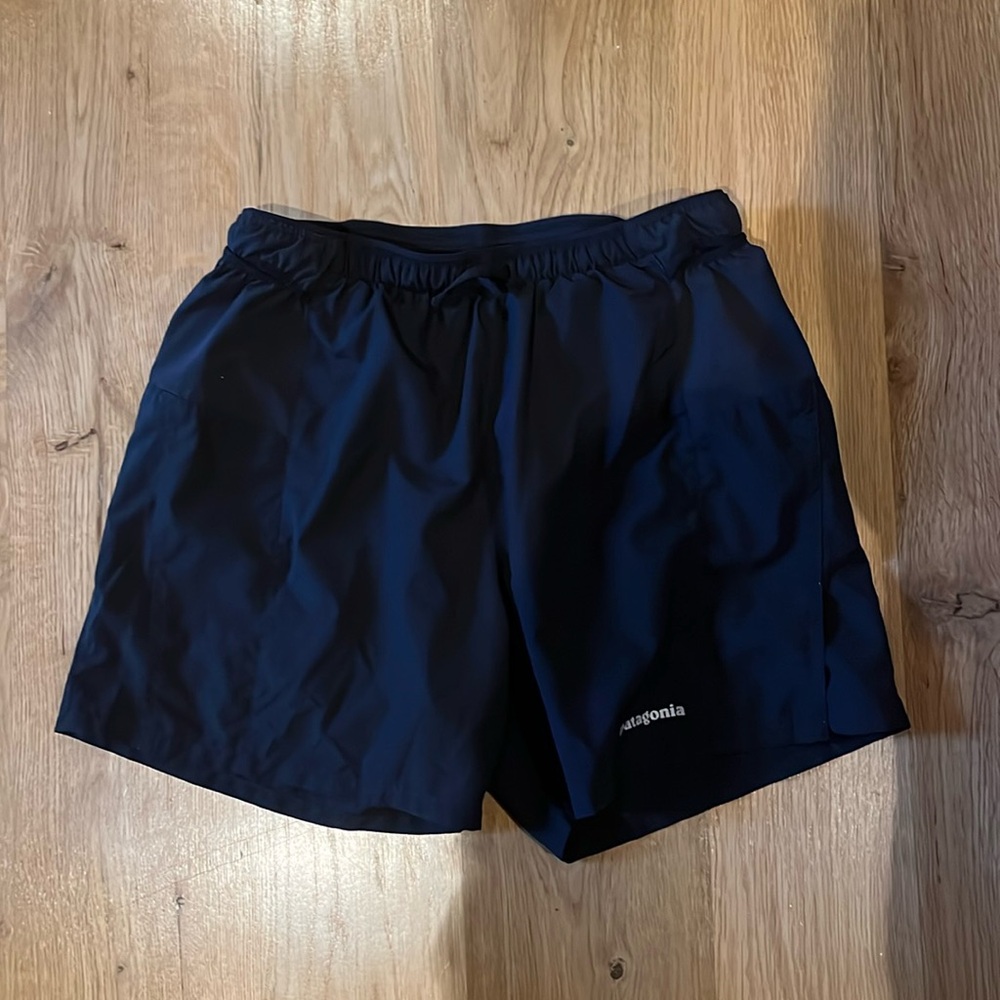 Patagonia Men’s Trail Running Strider 5” shorts, size small